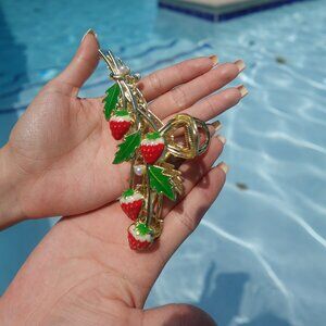Strawberry Hair Clip 🍓